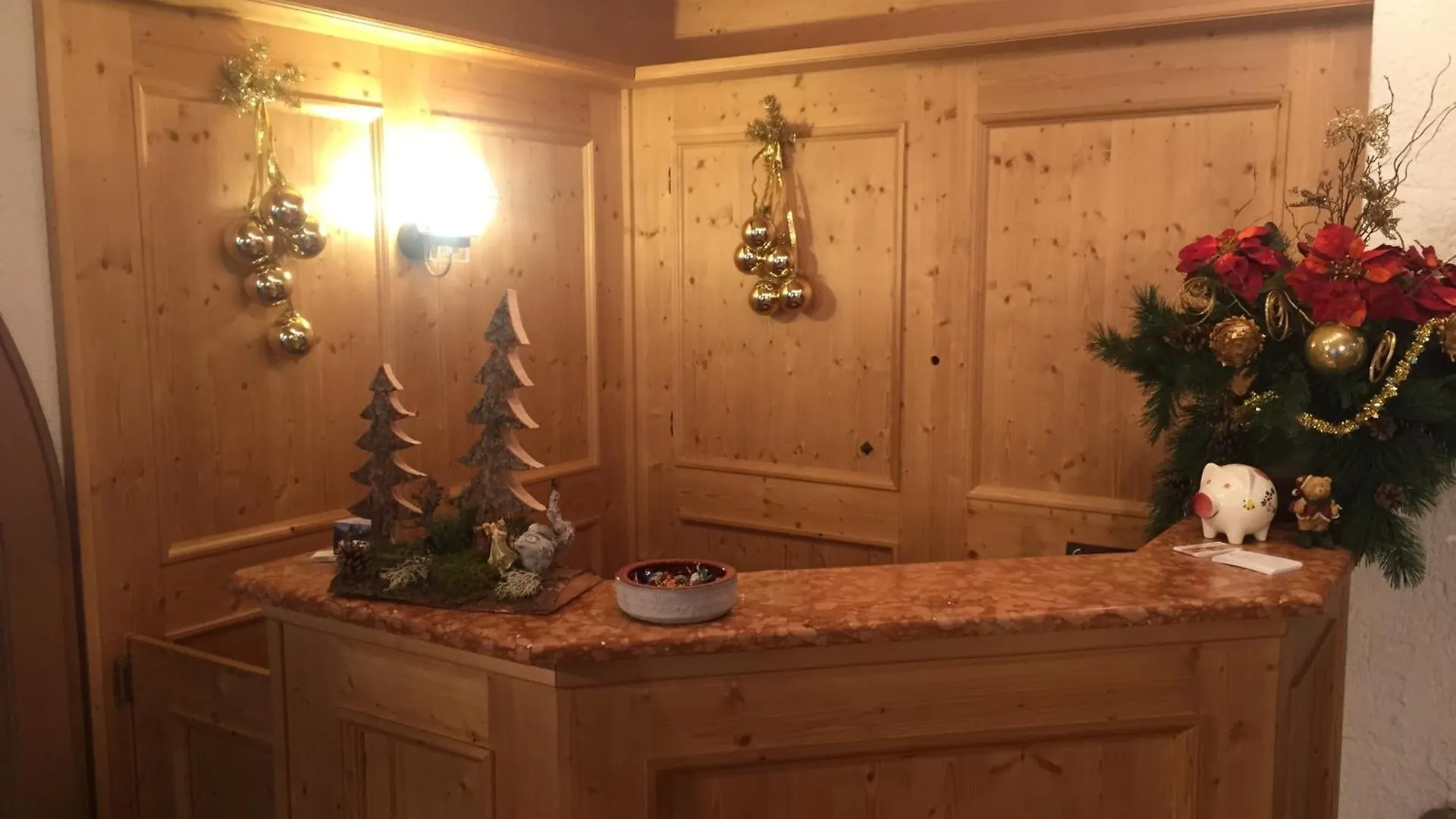 Gaestehaus Laerchenhang Mittenwald 2*,