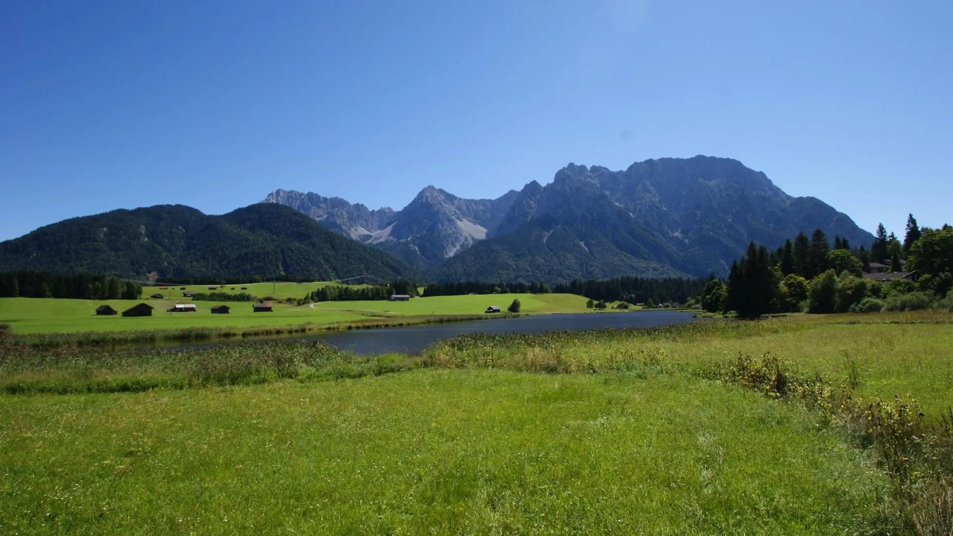 Gaestehaus Laerchenhang Mittenwald Guest house