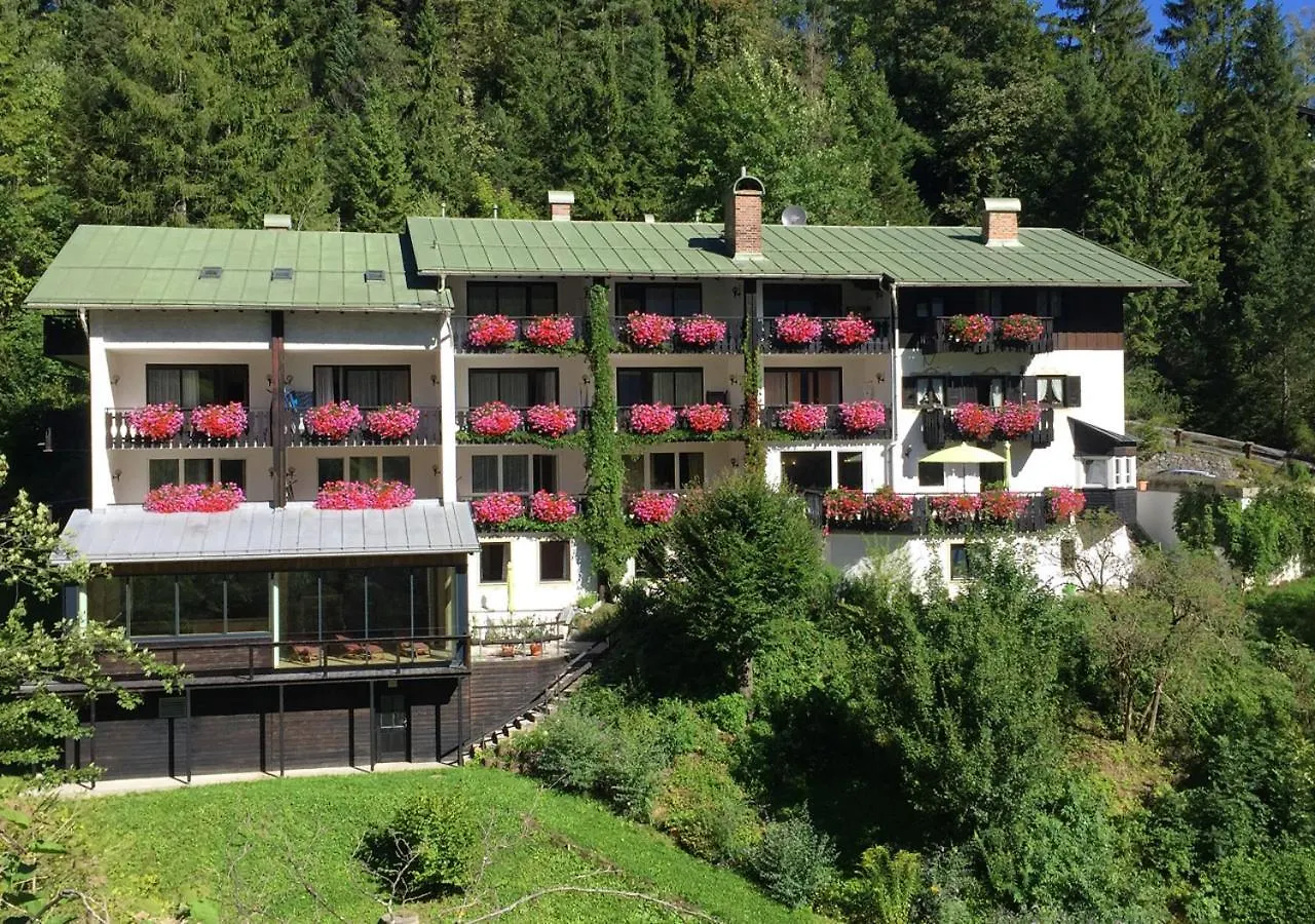 Gaestehaus Laerchenhang contacts